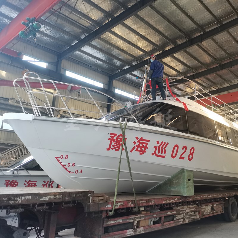 廠家供應(yīng)玻璃鋼客船，巡邏艇，交通艇，公務(wù)接待艇，觀光艇，游艇
